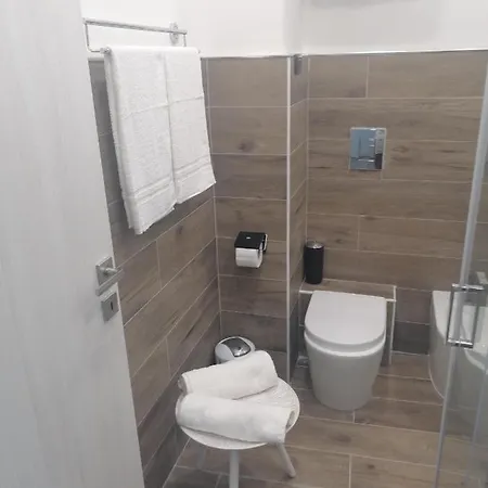 Carlino Room's Panzió *